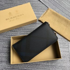 Burberry Wallet - Image 9