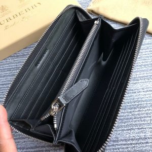 Burberry Wallet - Image 3