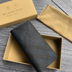 Burberry Wallet - Image 8