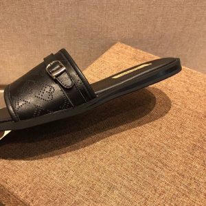 Burberry Slippers - Image 5