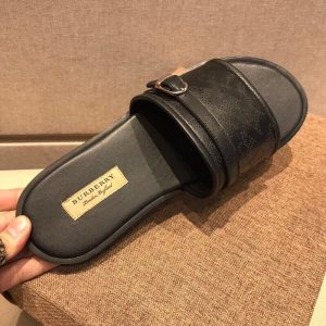 Burberry Slippers - Image 6