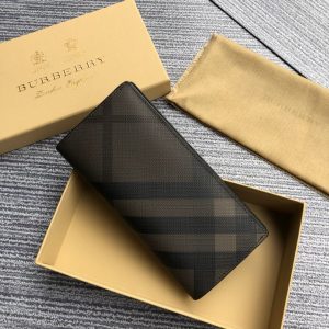 Burberry Wallet - Image 9