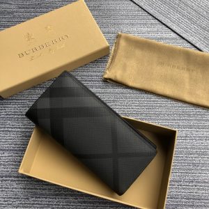 Burberry Wallet - Image 9