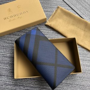 Burberry Wallet - Image 8