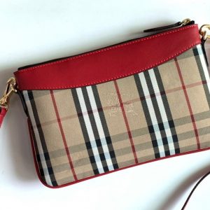 Burberry House - Image 9