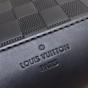 Louis Vuitton Avenue - Image 8
