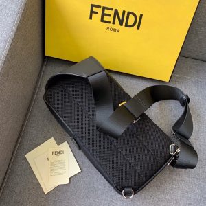 Fendi Shoulder Bags - Image 7