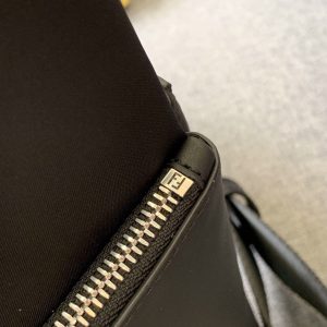 Fendi Shoulder Bags - Image 4