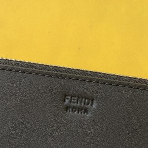 Fendi Clutch - Image 4