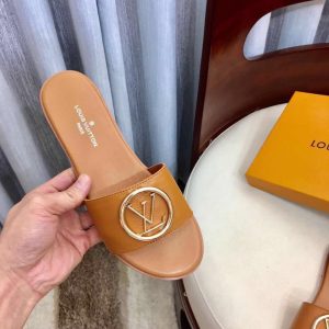 Louis Vuitton slippers - Image 9