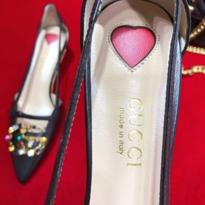 Gucci Pumps with Crystal - Image 4