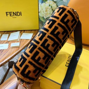 FENDI Baguette - Image 5