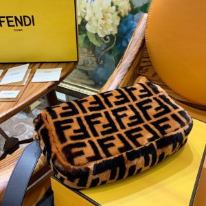 FENDI Baguette - Image 8
