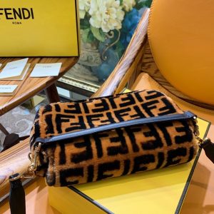 FENDI Baguette - Image 7