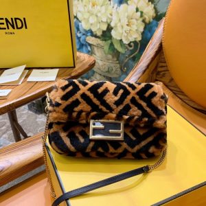 FENDI Baguette - Image 8