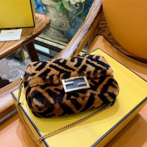 FENDI Baguette - Image 7