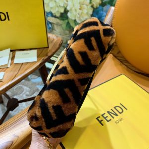 FENDI Baguette - Image 5