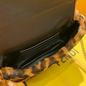 FENDI Baguette - Image 3