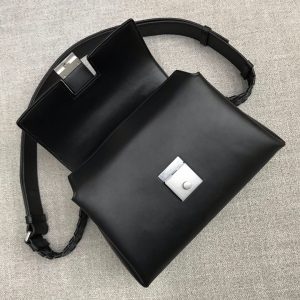 Bottega Veneta Shoulder Bags - Image 5