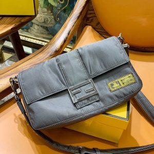 FENDI Baguette - Image 8