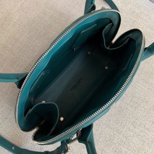 Bottega Veneta Shoulder Bags - Image 6