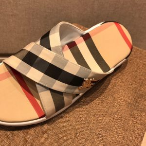 Burberry Slippers - Image 4