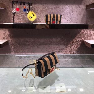 Fendi Baguette - Image 8