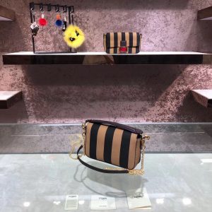 Fendi Baguette - Image 7