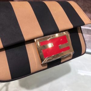 Fendi Baguette - Image 5