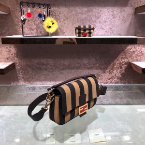 Fendi Baguette - Image 8