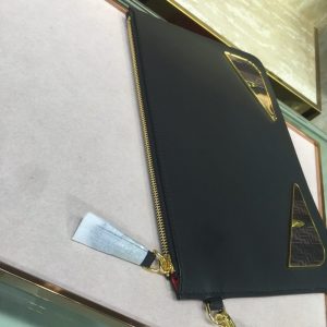 Fendi Clutch - Image 5