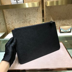 Fendi Clutch - Image 5