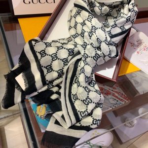 GUCCI Scarf - Image 8