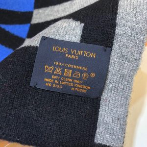 Louis Vuitton Scarf - Image 7