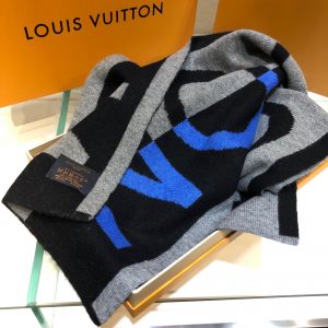 Louis Vuitton Scarf - Image 3