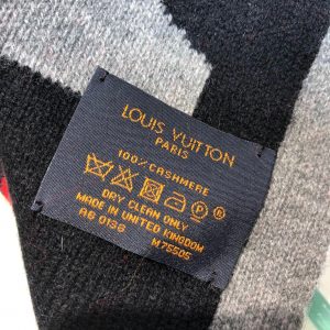 Louis Vuitton Scarf - Image 3