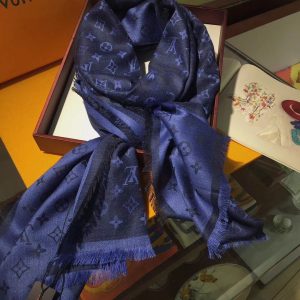Louis Vuitton Scarf - Image 8