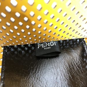 Fendi RUNAWAY - Image 4