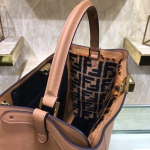 FENDI Peekaboo - Image 3