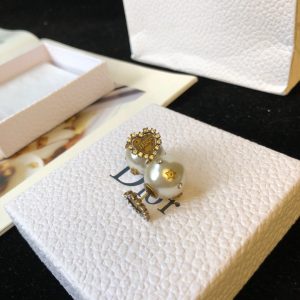 Dior Earrings - Image 6