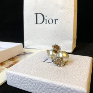 Dior Earrings - Image 4