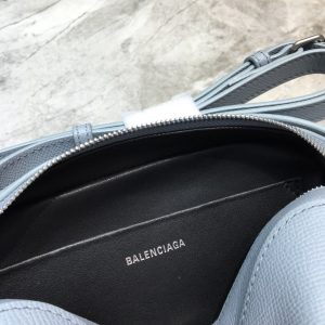 Balenciaga ville - Image 4