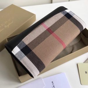 Burberry Wallet - Image 3