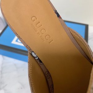 Gucci Princetown Leather Slippers - Image 3