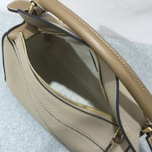 Loewe Puzzle - Image 3