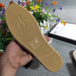 Gucci slippers - Image 3