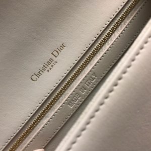 DIOR AMA - Image 3