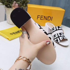 Fendi sandals - Image 3