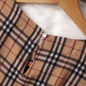 Burberry T-shirts - Image 3