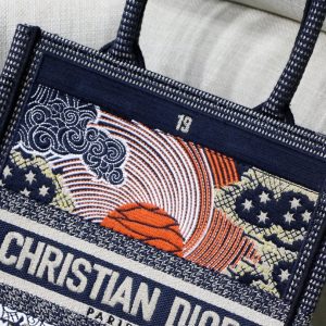 DIOR  BOOK TOTE - Image 9